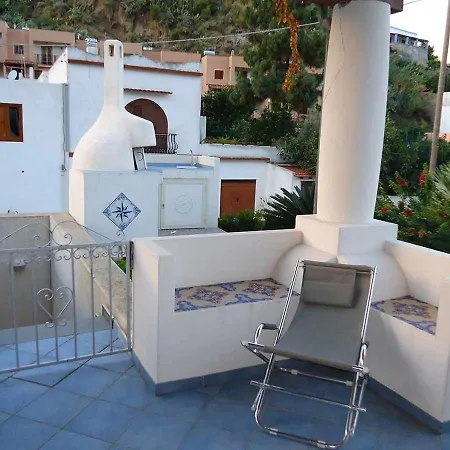 Da 4 A 6 Posti Letto Vicina Al Mare Lipari (Isola Lipari)